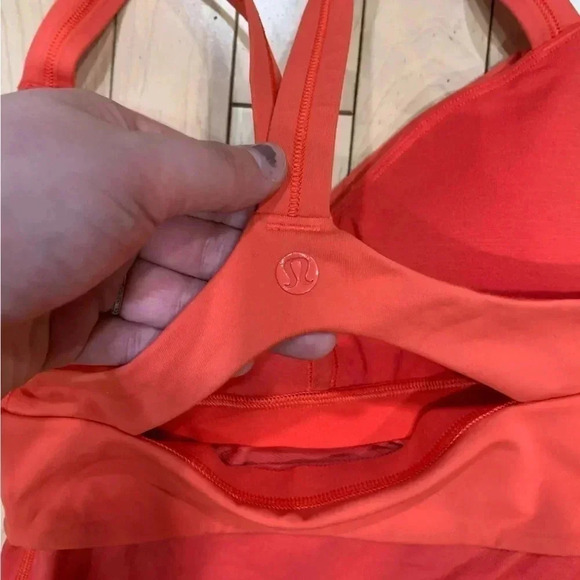 Lululemon Wrap It Up Tank Alarming | size 6 - Picture 5 of 6